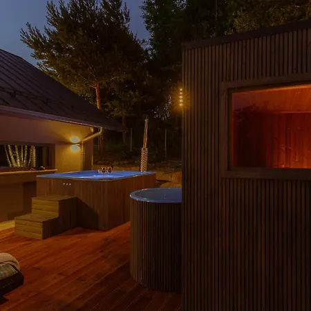 Wisienka 25 - Dom Z Strefa I Kinem Nowy Sącz